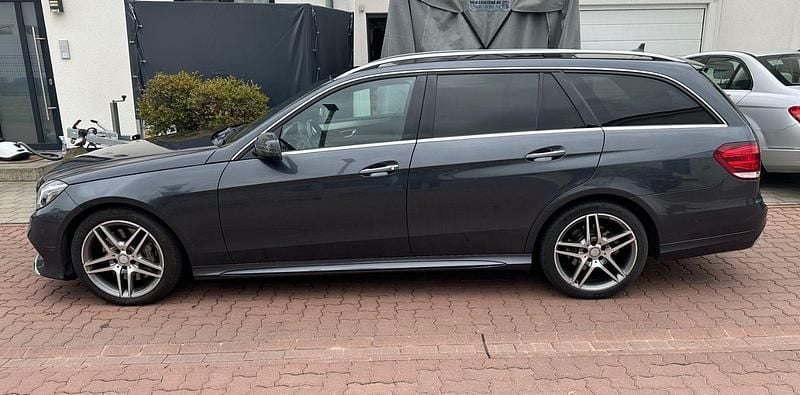 Gebraucht Mercedes E350 Avantgarde 258 PS (189 kW) 2016 Grau Kombi