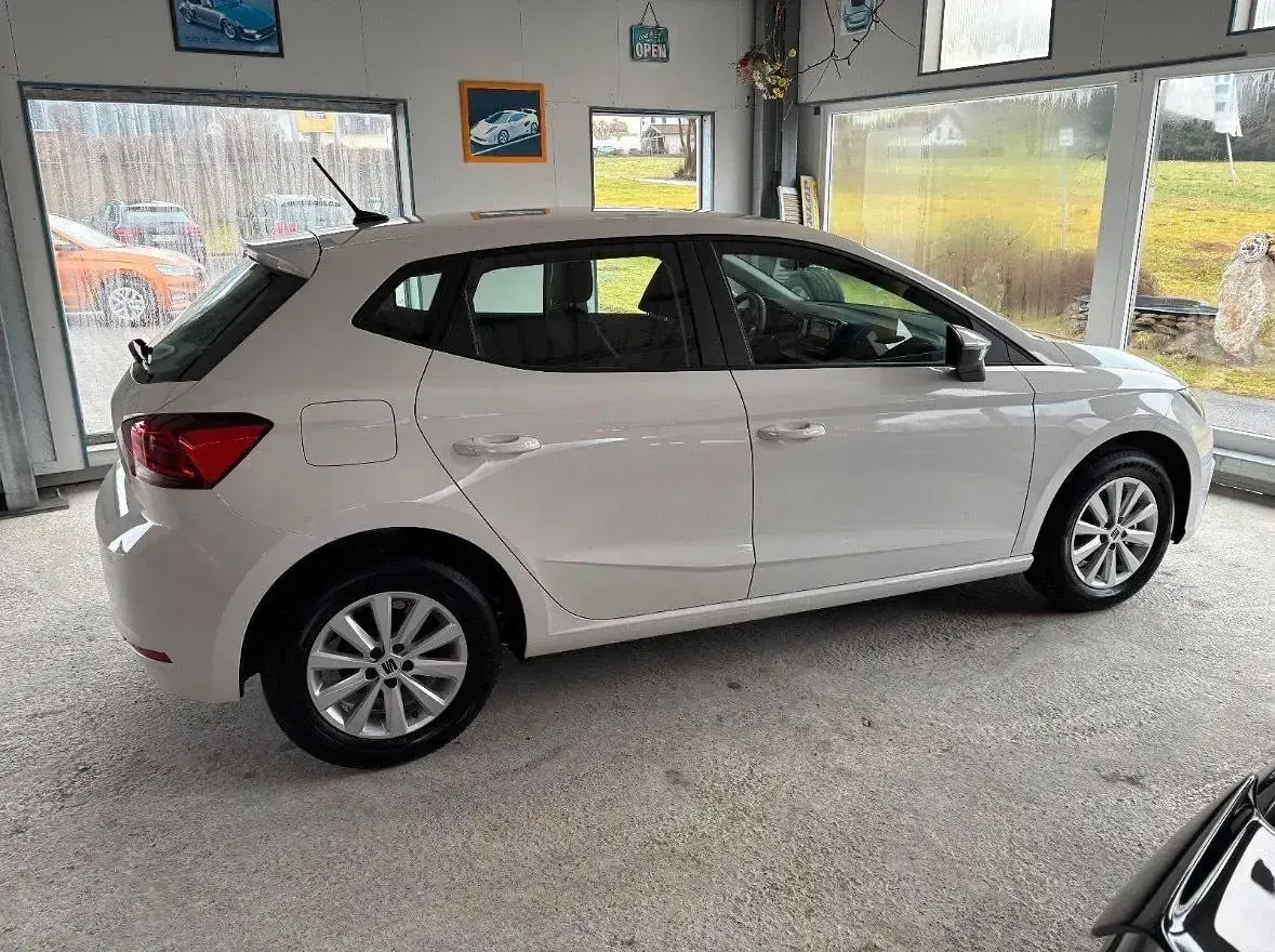 Neu Seat Ibiza Style Plus 80 PS (58 kW) 2025 Weiß Kleinwagen