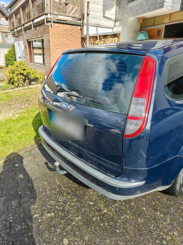 Gebraucht Ford Focus 100 PS (73 kW) 2006 Blau Kombi