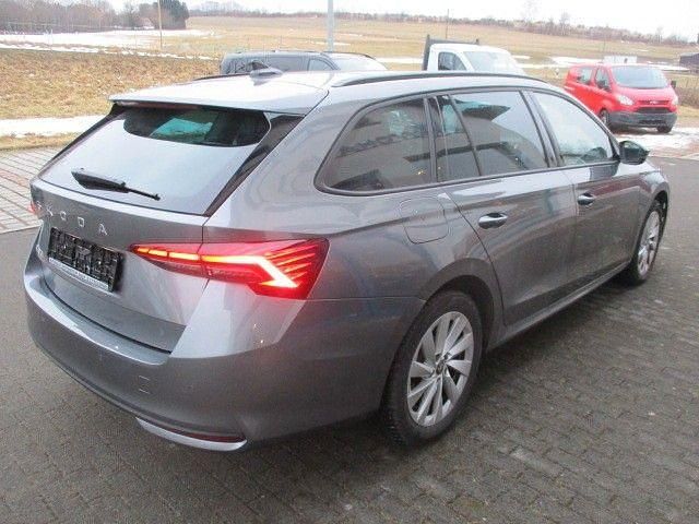 Gebraucht Skoda Octavia Selection 150 PS (110 kW) 2025 Grau Kombi