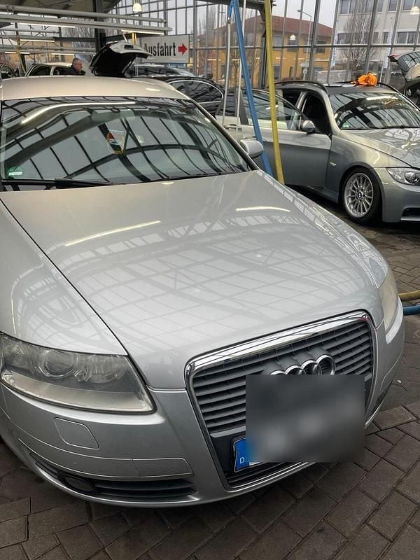 Silber Gebraucht 2006 Audi A6 Kombi | 4.000 € (Fairer Preis) - Bild 1/4