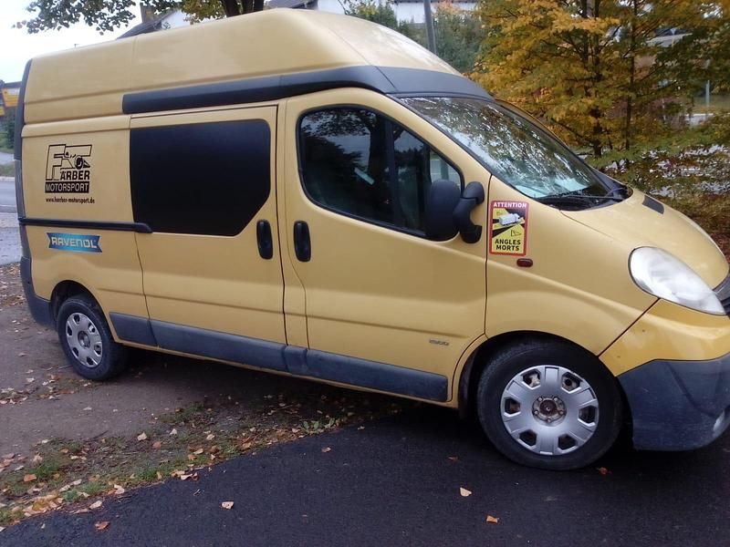 Gelb Gebraucht 2007 Opel Vivaro Van | 1.600 € (Guter Preis) - Bild 1/1