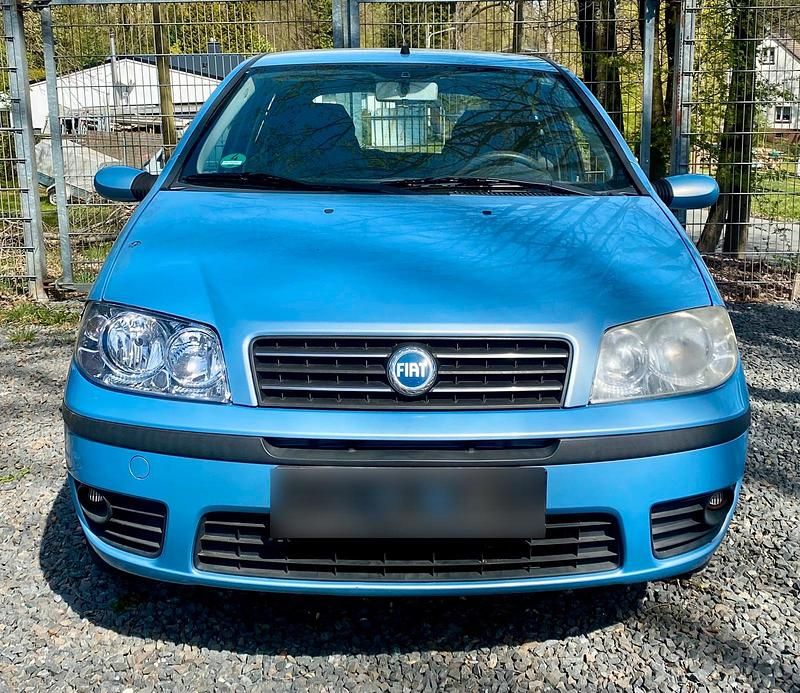 Gebraucht Fiat Punto 95 PS (69 kW) 2004 Blau Kleinwagen