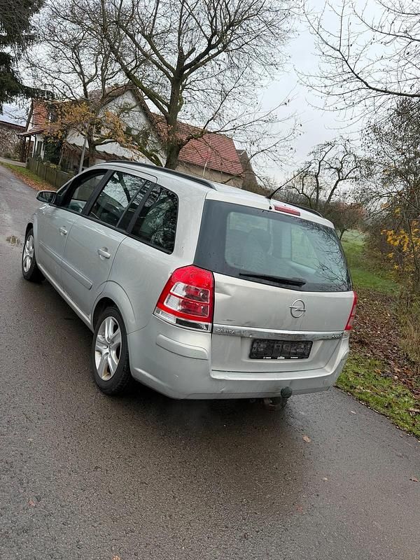Silber Gebraucht 2009 Opel Zafira Limousine | 1.400 € (Superpreis) - Bild 1/4