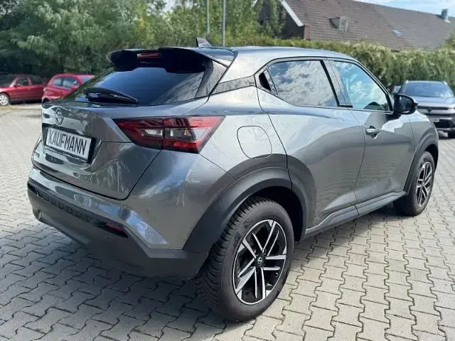 Gebraucht Nissan Juke N-Connecta 114 PS (83 kW) 2024 Grau SUV