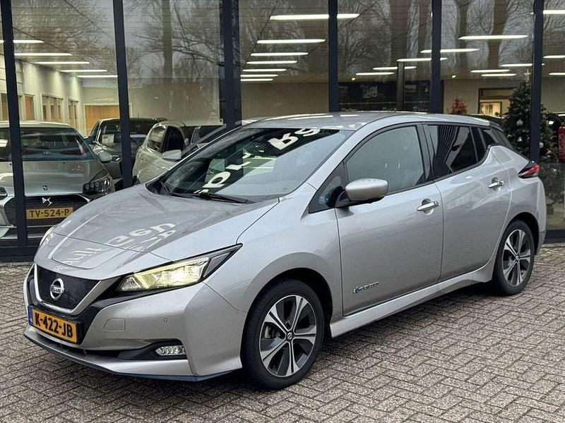 Gebraucht Nissan Leaf Tekna 160 kW (218 PS) 2020 Grau Kleinwagen