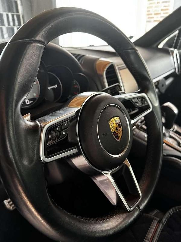 Gebraucht 2016 Porsche Cayenne Turbo SUV | 43.250 € (Fairer Preis) - Bild 1/4