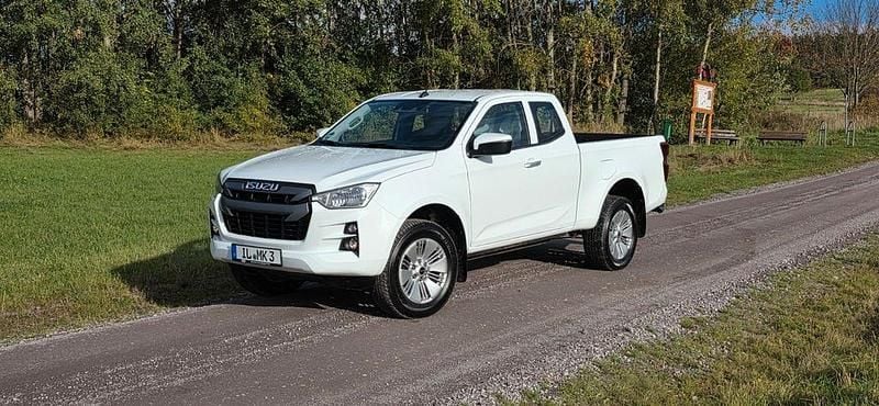 Weiß Gebraucht 2023 Isuzu D-Max SUV | 30.000 € - Bild 1/4