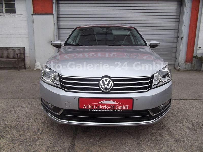 Gebraucht VW Passat Highline 160 PS (117 kW) 2011 Silber Limousine