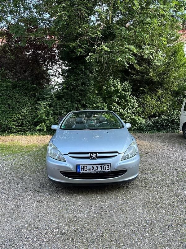 Silber Gebraucht 2005 Peugeot 307 CC Cabrio | 1.000 € (Superpreis) - Bild 1/4
