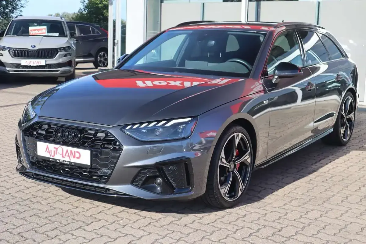 Gebraucht Audi A4 Competition 204 PS (150 kW) 2025 Grau Limousine