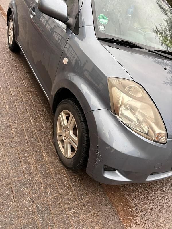 Gebraucht Daihatsu Sirion 91 PS (66 kW) 2008 Blau Kleinwagen