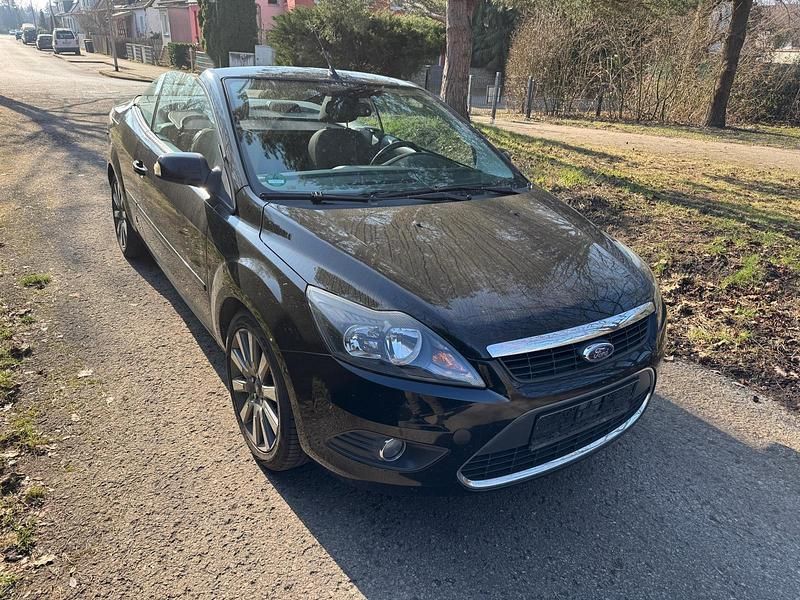 Gebraucht Ford Focus Cabriolet 145 PS (106 kW) 2010 Schwarz Cabrio
