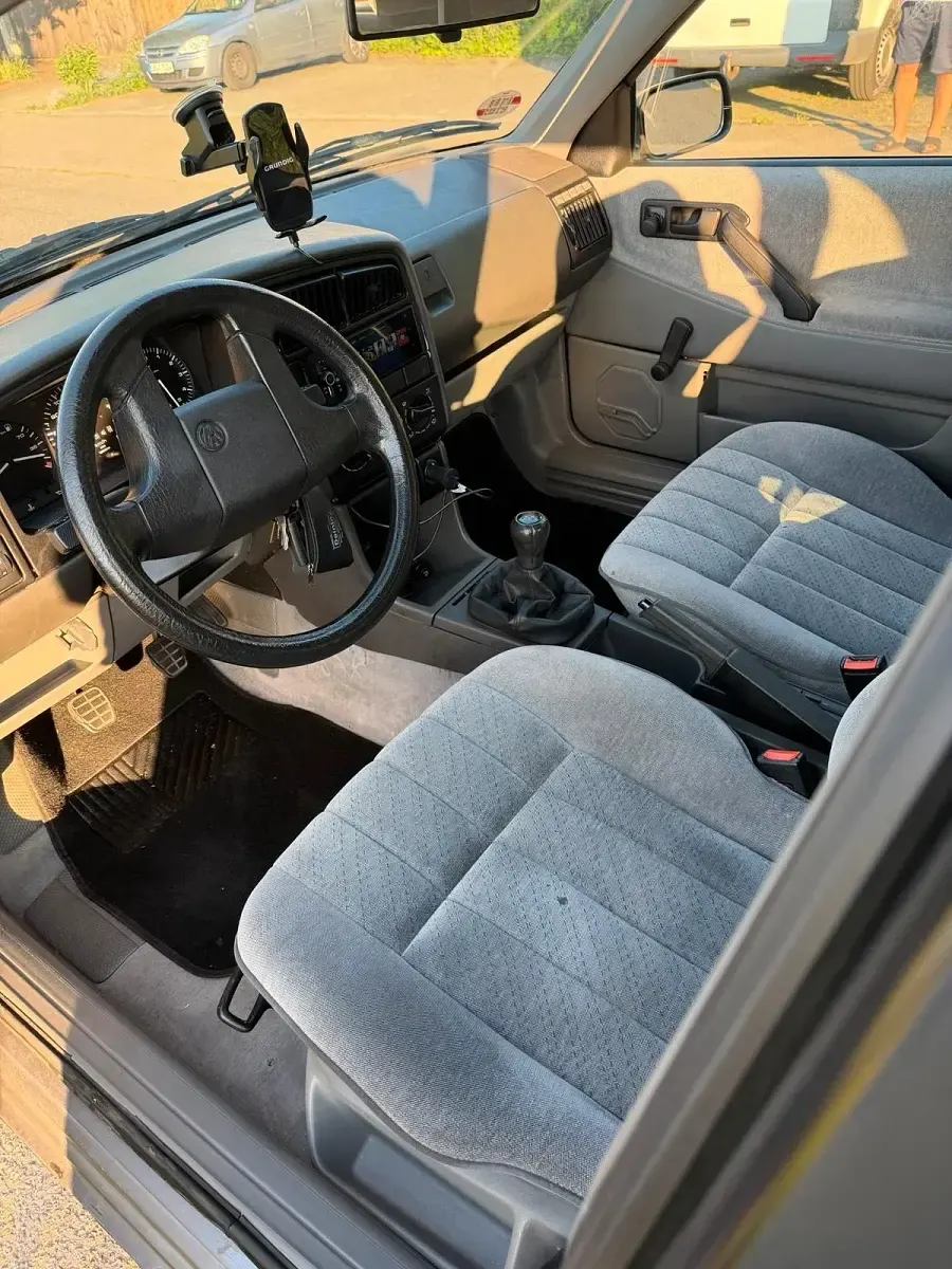 Gebraucht VW Passat 90 PS (66 kW) 1990 Grau Limousine