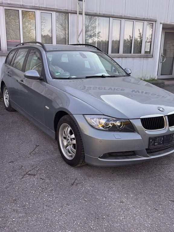 Second-hand BMW 320 163 CP (119 kW) 2007 Gri Break