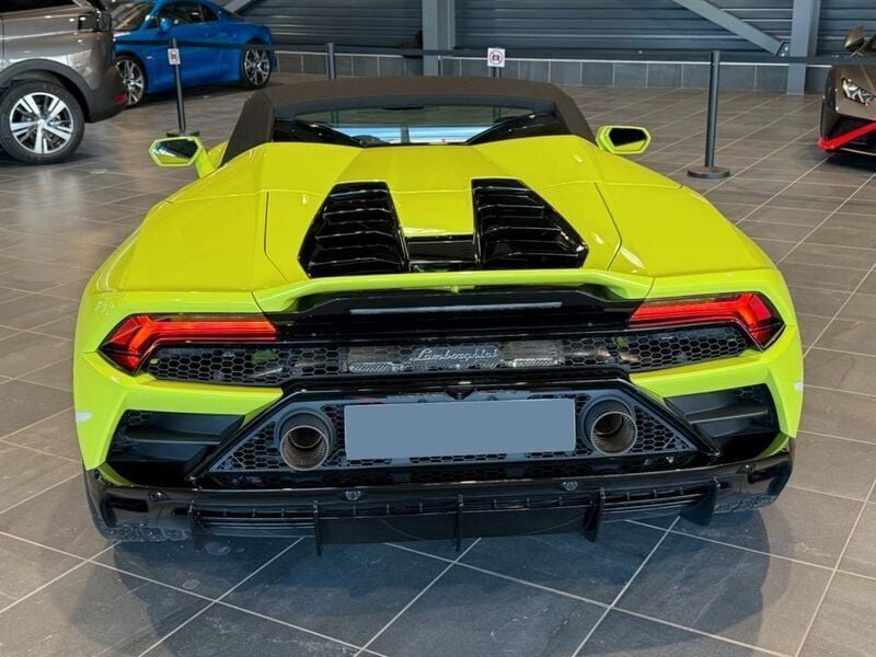 Gebraucht Lamborghini Huracán 640 PS (470 kW) 2022 Grün Cabrio