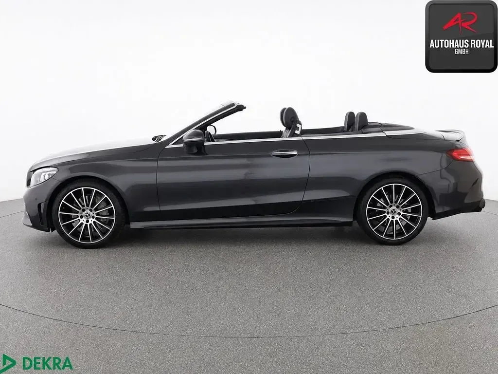 Gebraucht Mercedes C300 AMG 258 PS (189 kW) 2019 Grafitgrau Cabrio
