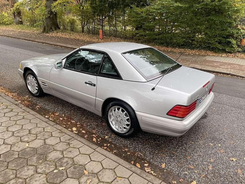Grau Gebraucht 1997 Mercedes SL500 Cabrio | 24.999 € (Fairer Preis) - Bild 1/4