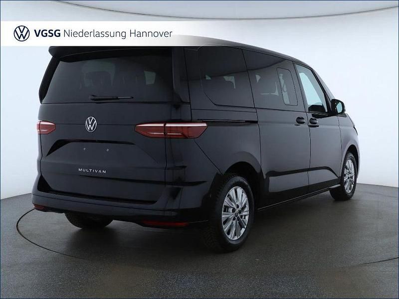 Gebraucht VW Multivan Life 204 PS (150 kW) 2025 Schwarz Van
