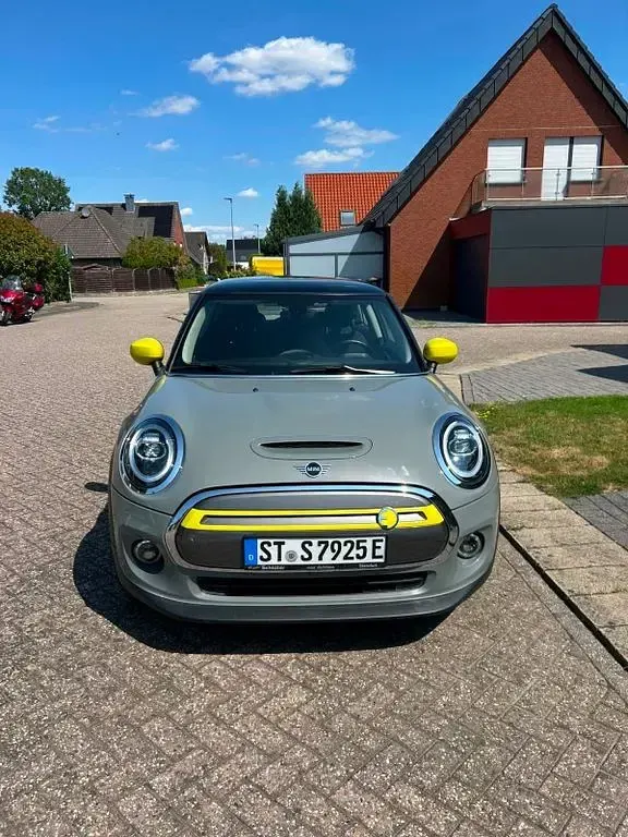 Gebraucht Mini Cooper SE 135 kW (184 PS) 2020 Grau Kleinwagen