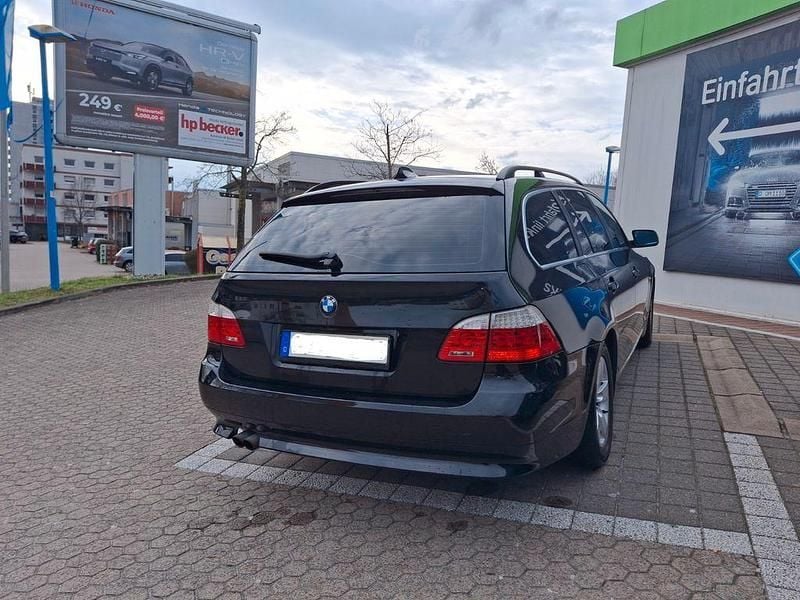 Second-hand BMW 523 190 CP (139 kW) 2008 Negru Break