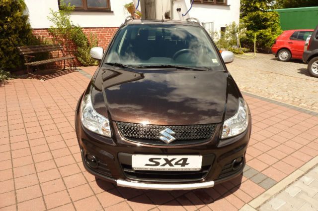 Gebraucht Suzuki SX4 Style 120 PS (88 kW) 2013 Andere farbe metallic Limousine