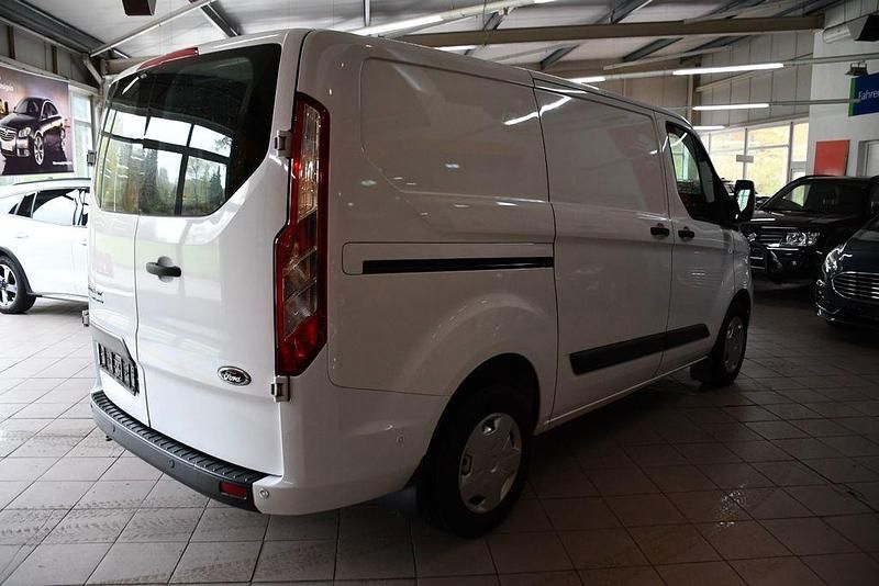 Gebraucht Ford Transit Custom Trend 105 PS (77 kW) 2021 Weiß Van / Kleinbus