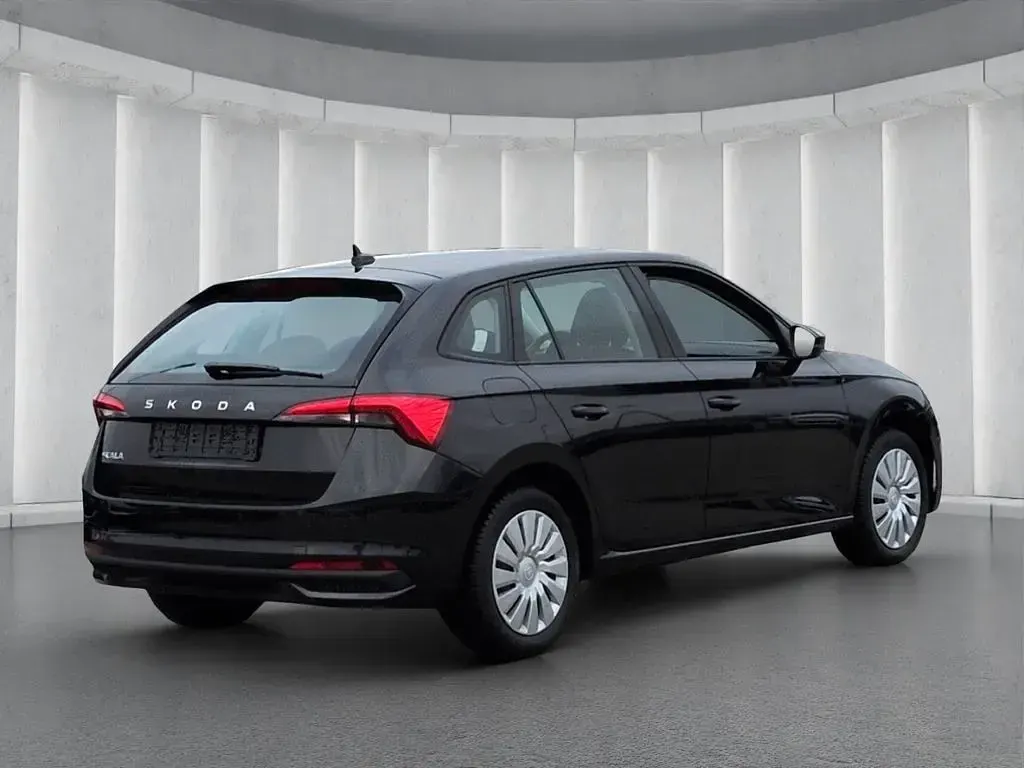 Gebraucht Skoda Scala Essence 116 PS (85 kW) 2025 Schwarz Kleinwagen