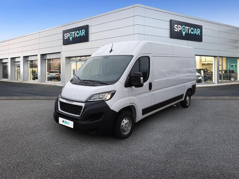 Weiß Gebraucht 2023 Peugeot Boxer Van | 32.950 € - Bild 1/4