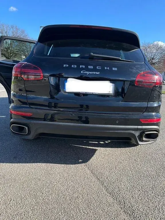 Usata Porsche Cayenne Platinum Edition 262 CV (192 kW) 2017 Nero SUV