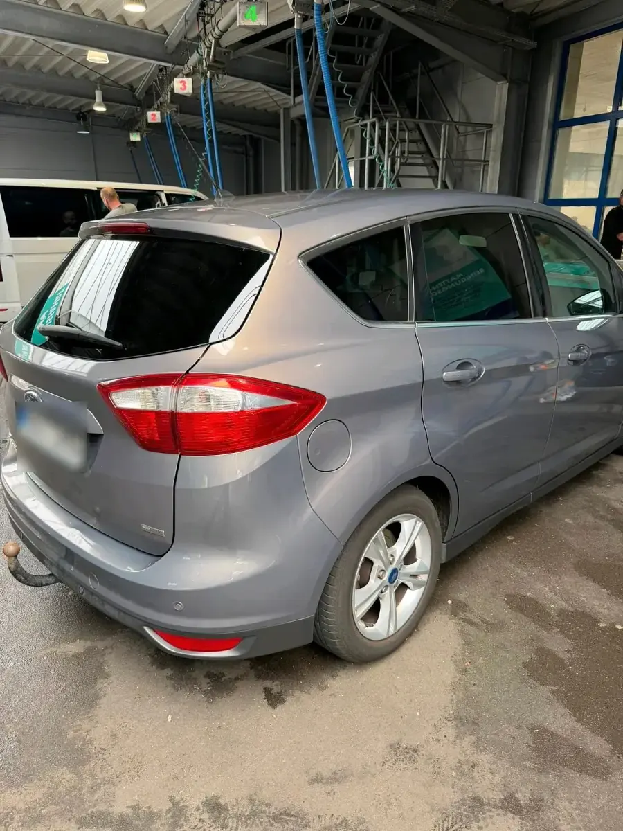 Gebraucht Ford C-MAX 115 PS (84 kW) 2012 Braun Van / Kleinbus