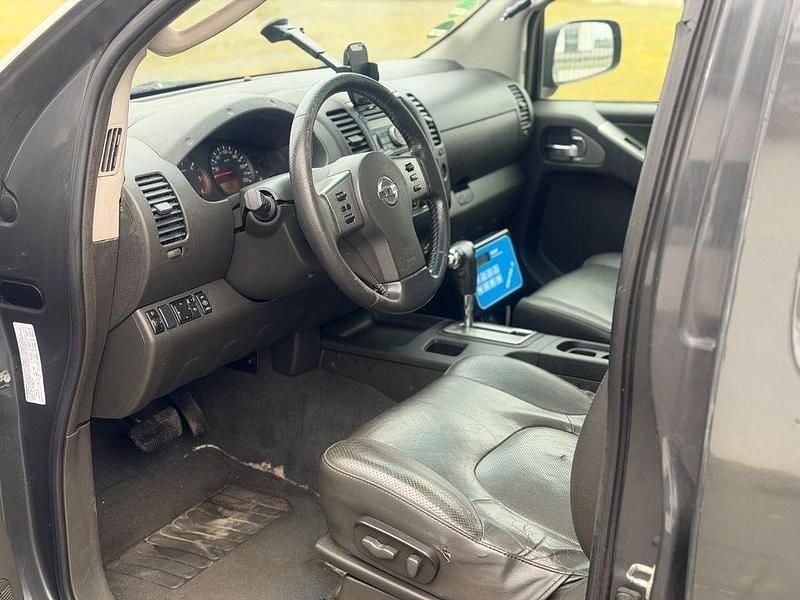 Gebraucht Nissan Navara Premium Edition 174 PS (127 kW) 2007 Grau Pickup