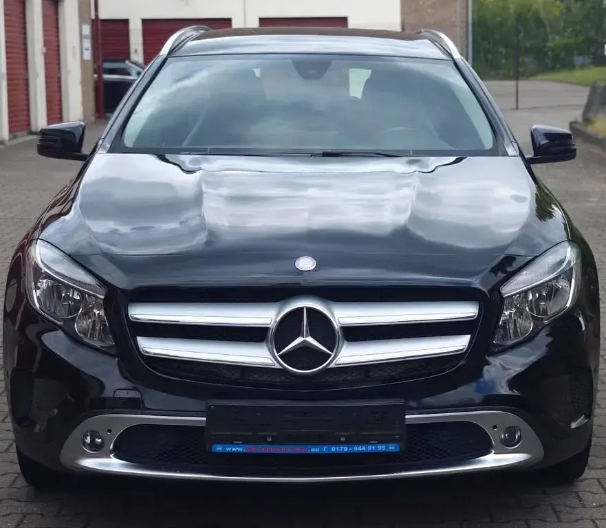 Gebraucht Mercedes GLA220 177 PS (130 kW) 2016 Schwarz SUV