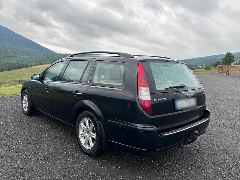 Gebraucht Ford Mondeo Ghia 131 PS (96 kW) 2006 Schwarz Kombi