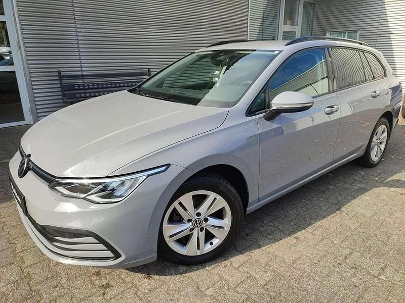 Mondsteingrau Gebraucht 2021 VW Golf VIII Kombi | 17.980 € (Guter Preis) - Bild 1/4