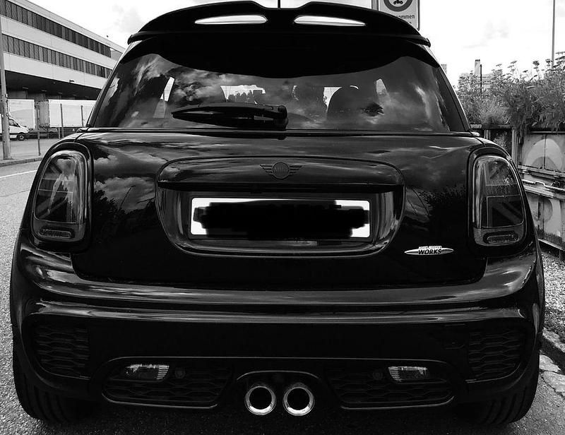 Gebraucht Mini John Cooper Works 231 PS (169 kW) 2021 Schwarz Kleinwagen