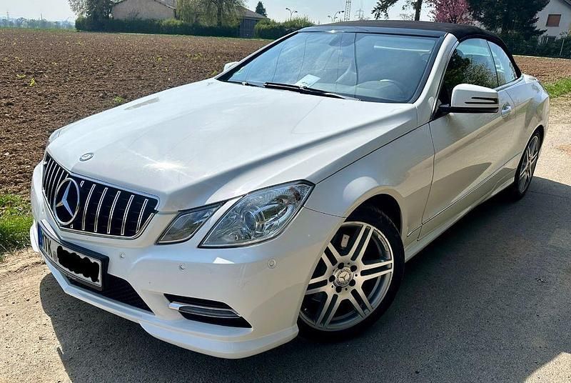 Gebraucht Mercedes E200 AMG 184 PS (135 kW) 2012 Weiß Cabrio