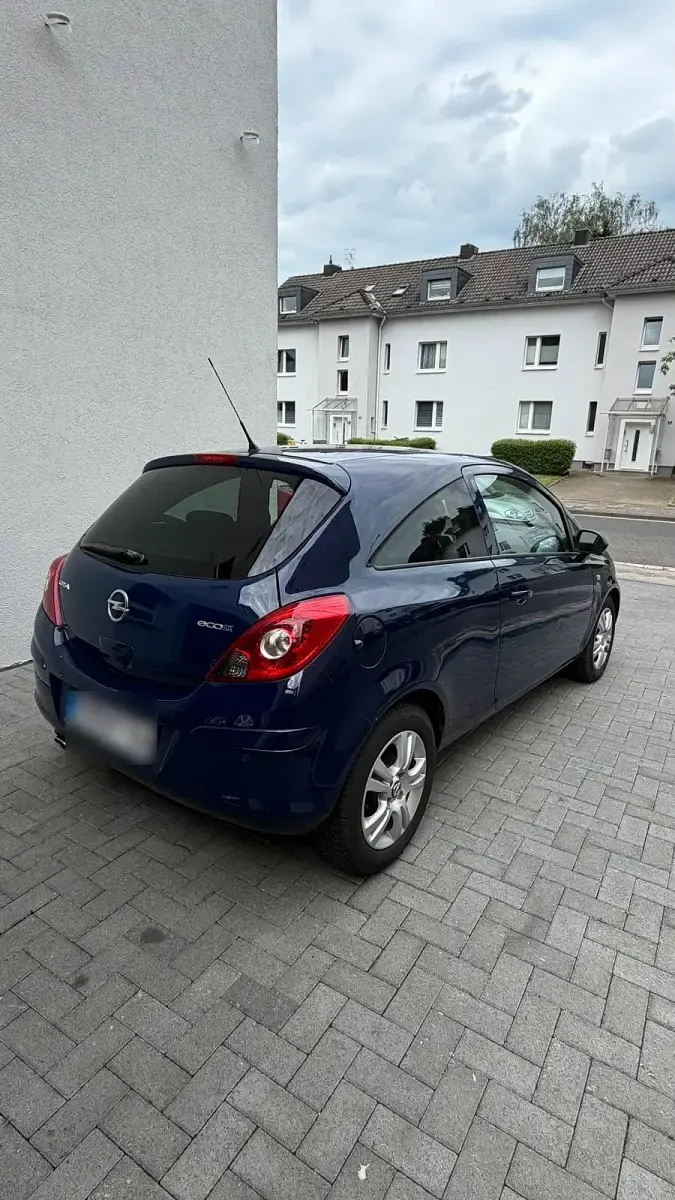 Używany Opel Corsa 87 KM (63 kW) 2011 Niebieski Hatchback