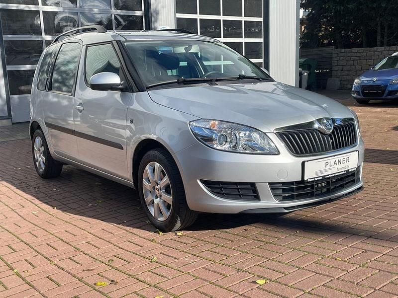 Silber Gebraucht 2013 Skoda Roomster Ambition Van / Kleinbus | 8.500 € (Etwas zu teuer) - Bild 1/4