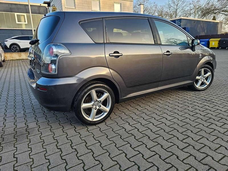 Gebraucht Toyota Corolla Verso 177 PS (130 kW) 2008 Grau Van / Kleinbus