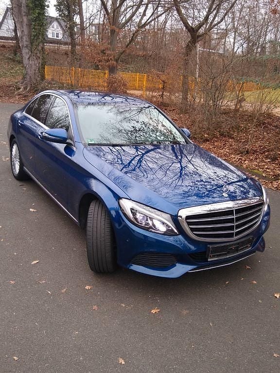Gebraucht Mercedes C200 Edition 184 PS (135 kW) 2016 Blau Limousine