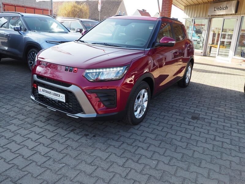Cherry red Gebraucht 2025 Ssangyong Tivoli SUV | 22.880 € (Fairer Preis) - Bild 1/4