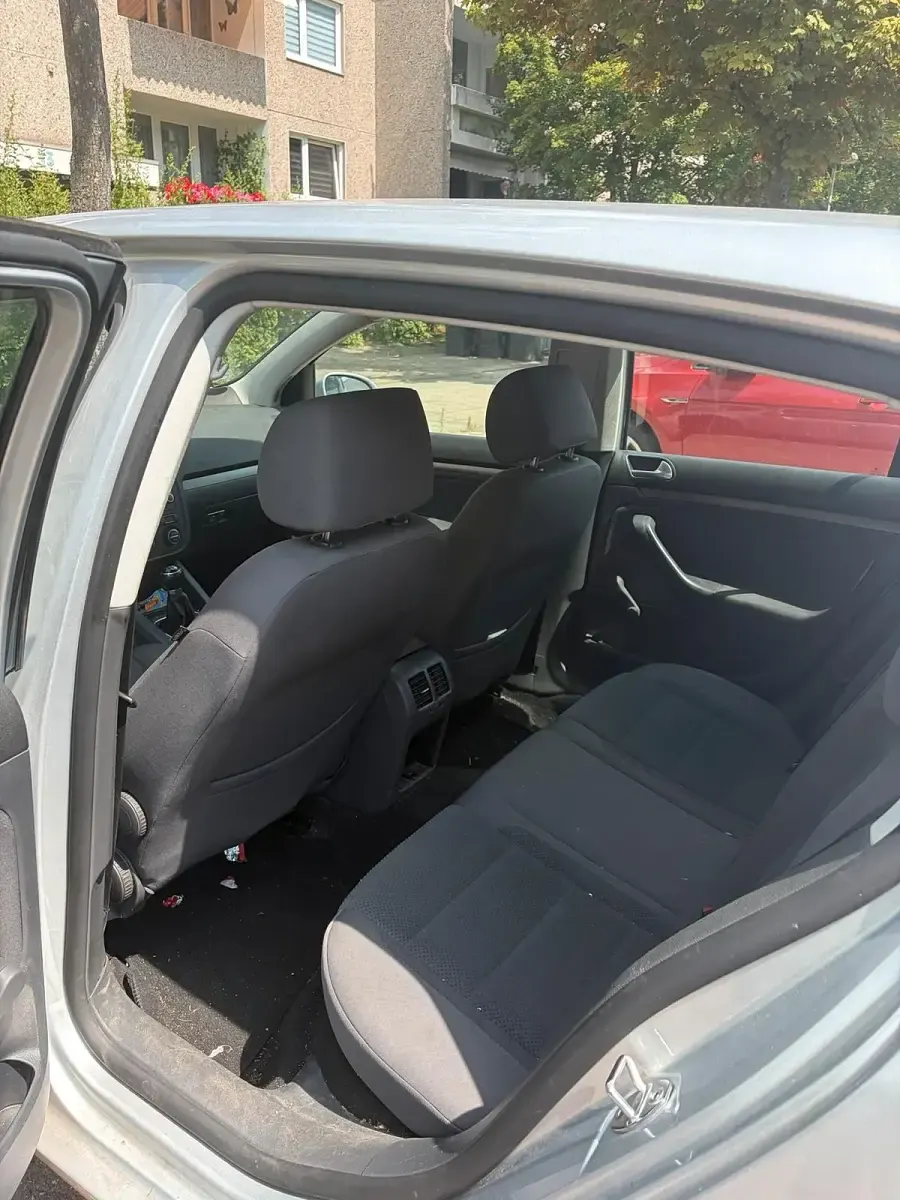 Gebraucht VW Golf V 102 PS (75 kW) 2006 Silber Kleinwagen
