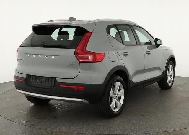 Onyx black metallic onyx black metallic Neu 2025 Volvo XC40 Core SUV | 38.675 € (Guter Preis) - Bild 1/4