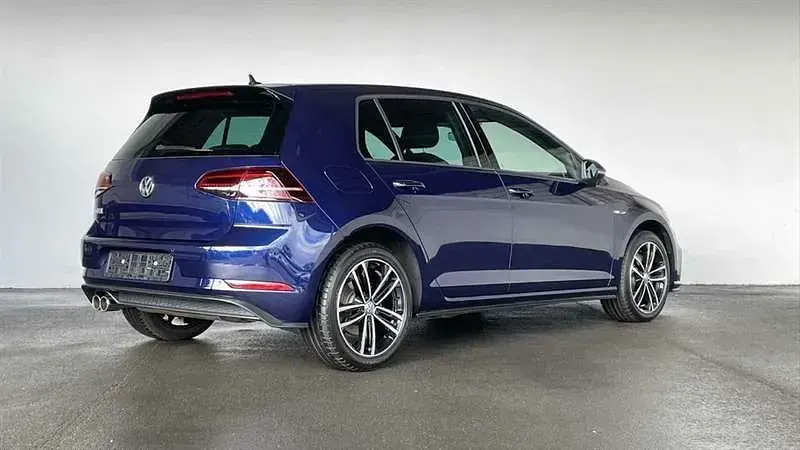 Second-hand VW Golf VII GTE 150 CP (110 kW) 2018 Albastru Berlinǎ