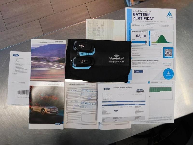 Gebraucht Ford Mustang Mach-E Extended Range 216 kW (294 PS) 2021 Weiß SUV