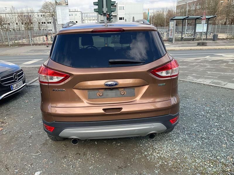 Gebraucht Ford Kuga Titanium 150 PS (110 kW) 2014 Braun SUV
