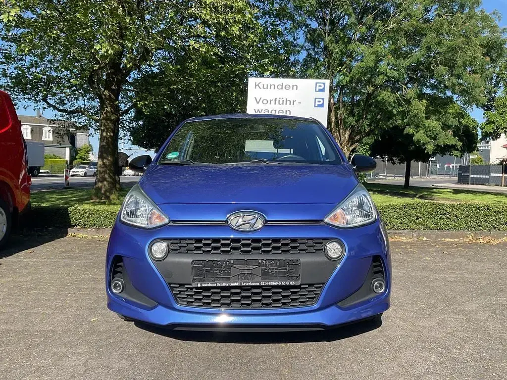 Gebraucht Hyundai i10 Passion Plus 67 PS (49 kW) 2019 Blau Kleinwagen