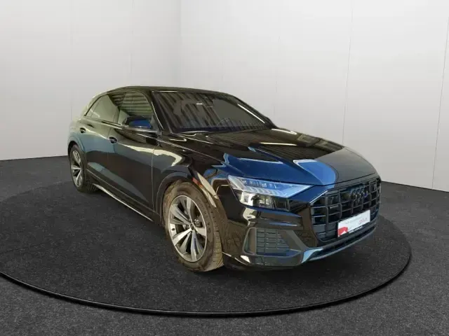 Gebraucht Audi Q8 Basis 286 PS (210 kW) 2022 Schwarz SUV
