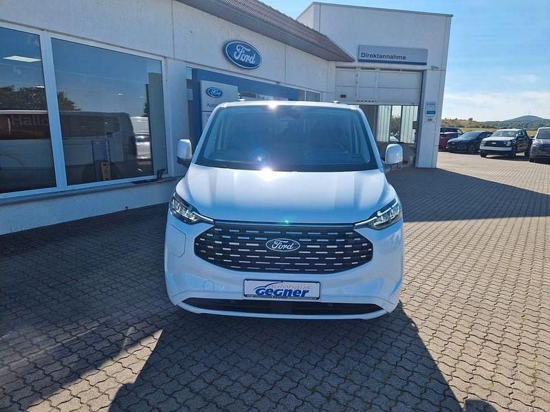 Neu Ford Tourneo Titanium 232 PS (170 kW) 2026 Weiß Van / Kleinbus